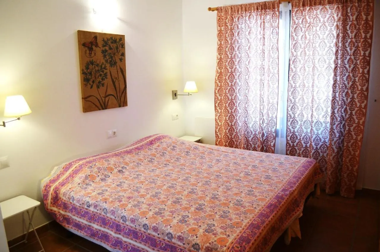 Holiday home Casa Julia By Rosas Cantares